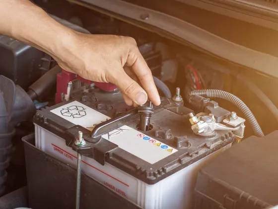 O Que Pode Roubar Carga da Bateria do Carro: Causas e Como Evitar